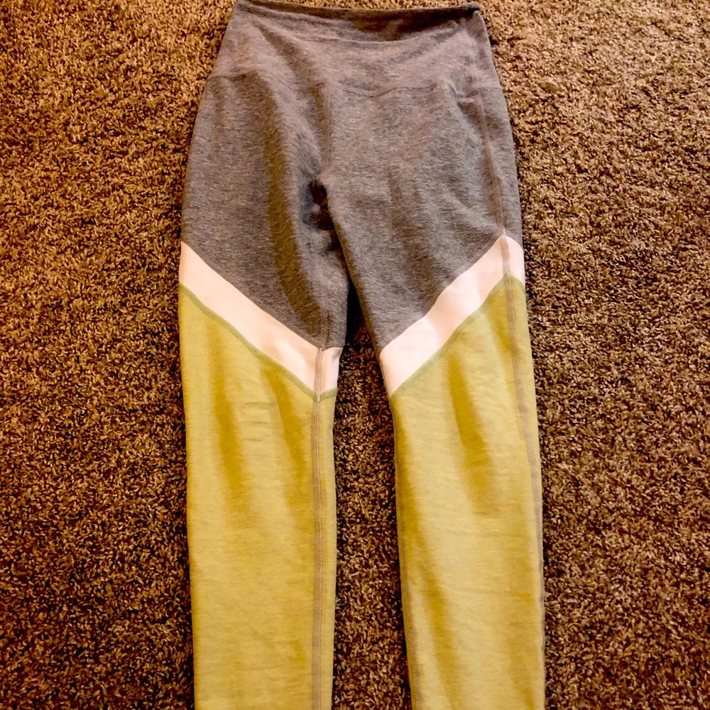 Beyond yoga colorblock leggings